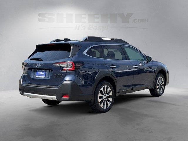 Used 2025 Subaru Outback Touring AWD/4WD image 14