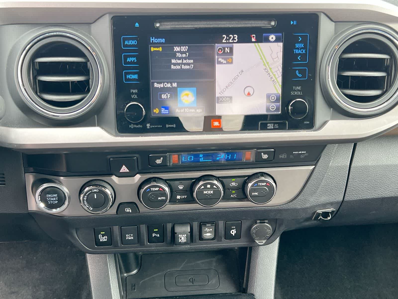 Used 2019 Toyota Tacoma Limited AWD/4WD image 27