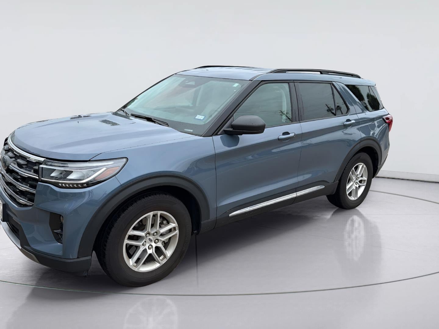 Certified 2025 Ford Explorer Active w/ Active Comfort Package RWD video 1