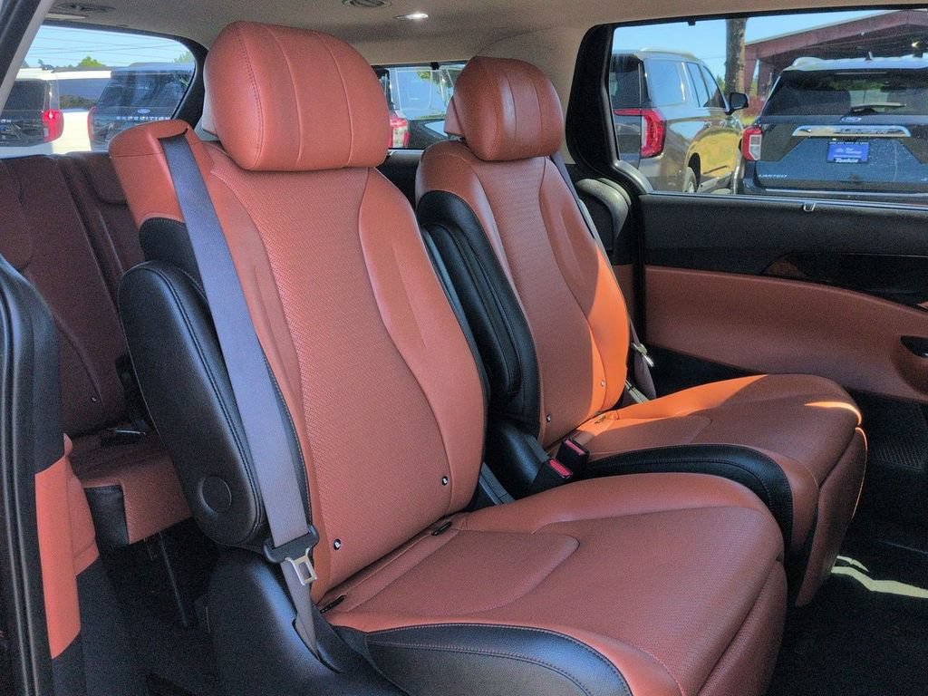 Used 2024 Kia Carnival SX Prestige FWD image 30