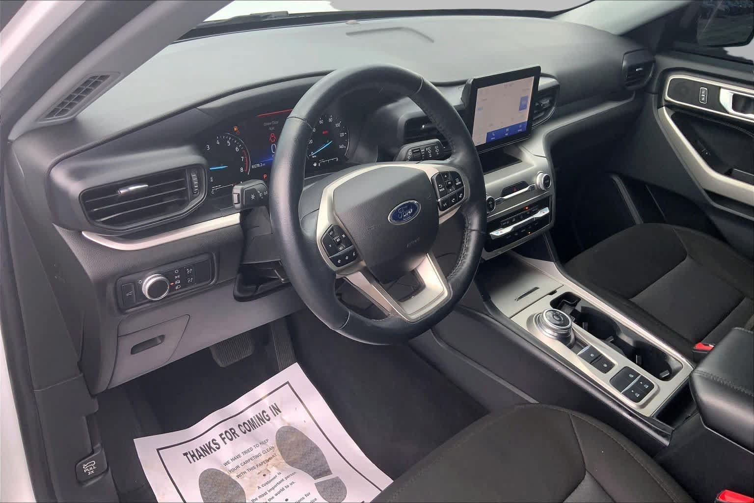 Certified 2022 Ford Explorer XLT RWD image 18