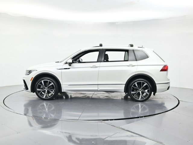 Used 2023 Volkswagen Tiguan SEL R-Line AWD/4WD image 7