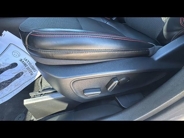 Certified 2024 Ford Escape ST-Line w/ Tech Pack #1 AWD/4WD image 8