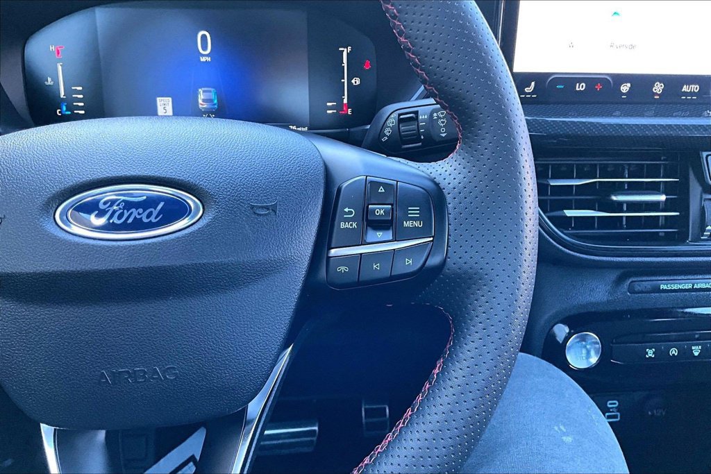 Certified 2023 Ford Escape ST-Line w/ Tech Pack #1 AWD/4WD image 18