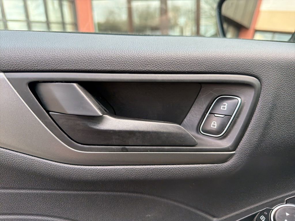 Certified 2023 Ford Escape Active AWD/4WD image 33