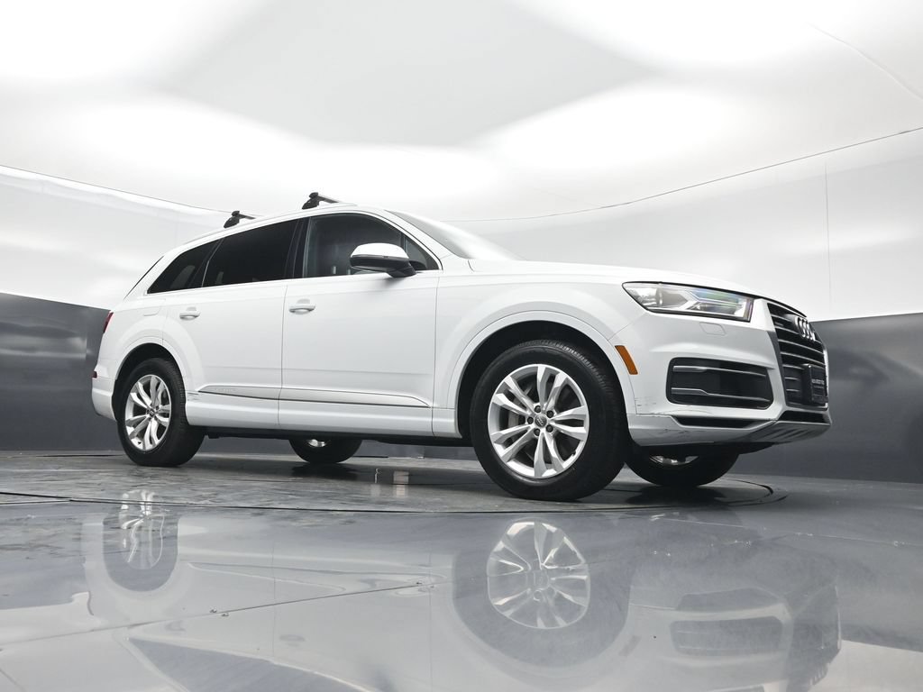 Used 2019 Audi Q7 3.0T Premium w/ Convenience Package AWD/4WD image 4