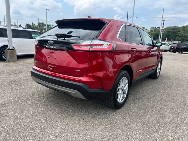 Certified 2023 Ford Edge SEL w/ Convenience Package AWD/4WD image 4