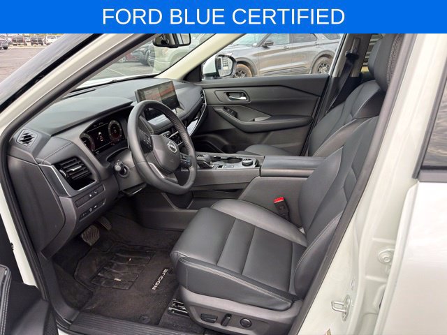 Used 2025 Nissan Rogue SL w/ SL Premium Package AWD/4WD image 17