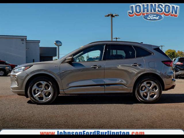 Certified 2024 Ford Escape ST-Line w/ Tech Pack #1 AWD/4WD image 11