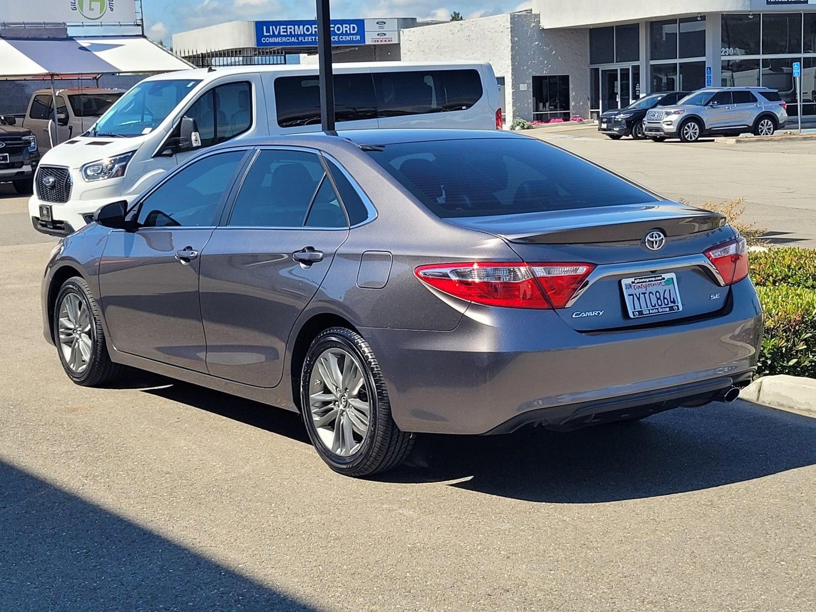 Used 2017 Toyota Camry SE FWD image 6