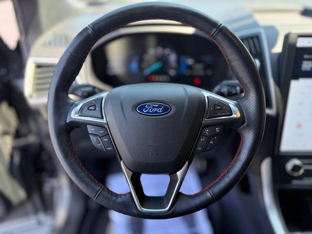 Certified 2023 Ford Edge ST-Line AWD/4WD image 8