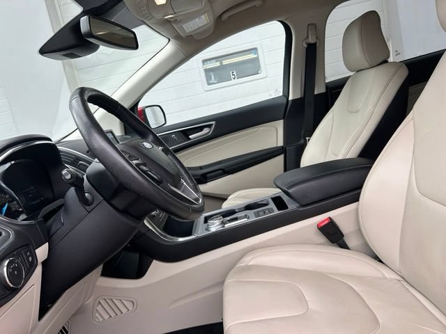Certified 2021 Ford Edge Titanium AWD/4WD image 8