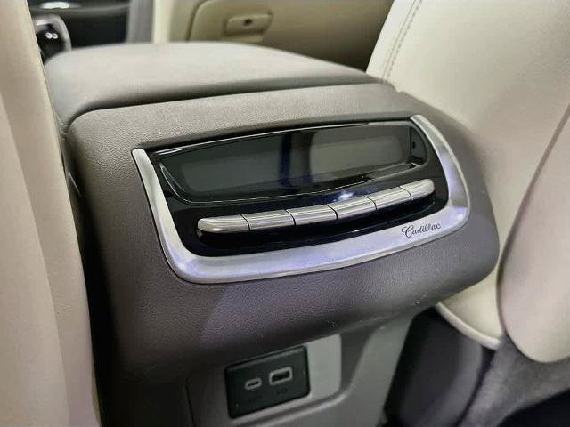 Used 2024 Cadillac XT6 Premium Luxury AWD/4WD image 13