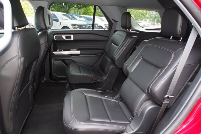 Certified 2023 Ford Explorer XLT w/ Equipment Group 202A RWD image 18