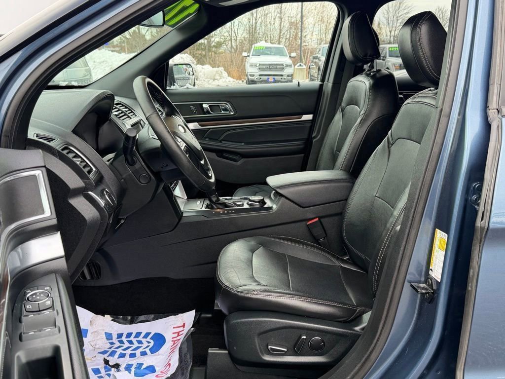 Certified 2018 Ford Explorer Limited image 15