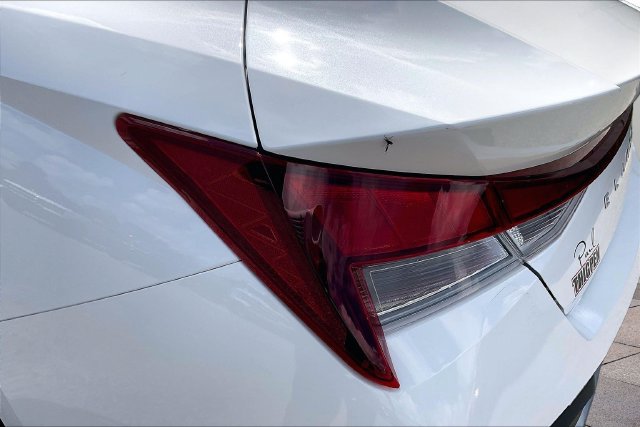 Used 2024 Hyundai Elantra SE FWD image 32