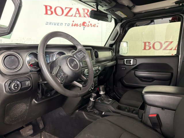 Used 2023 Jeep Gladiator Sport AWD/4WD image 19