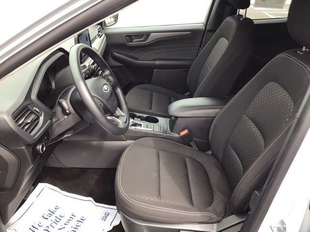 Certified 2025 Ford Escape Active image 10
