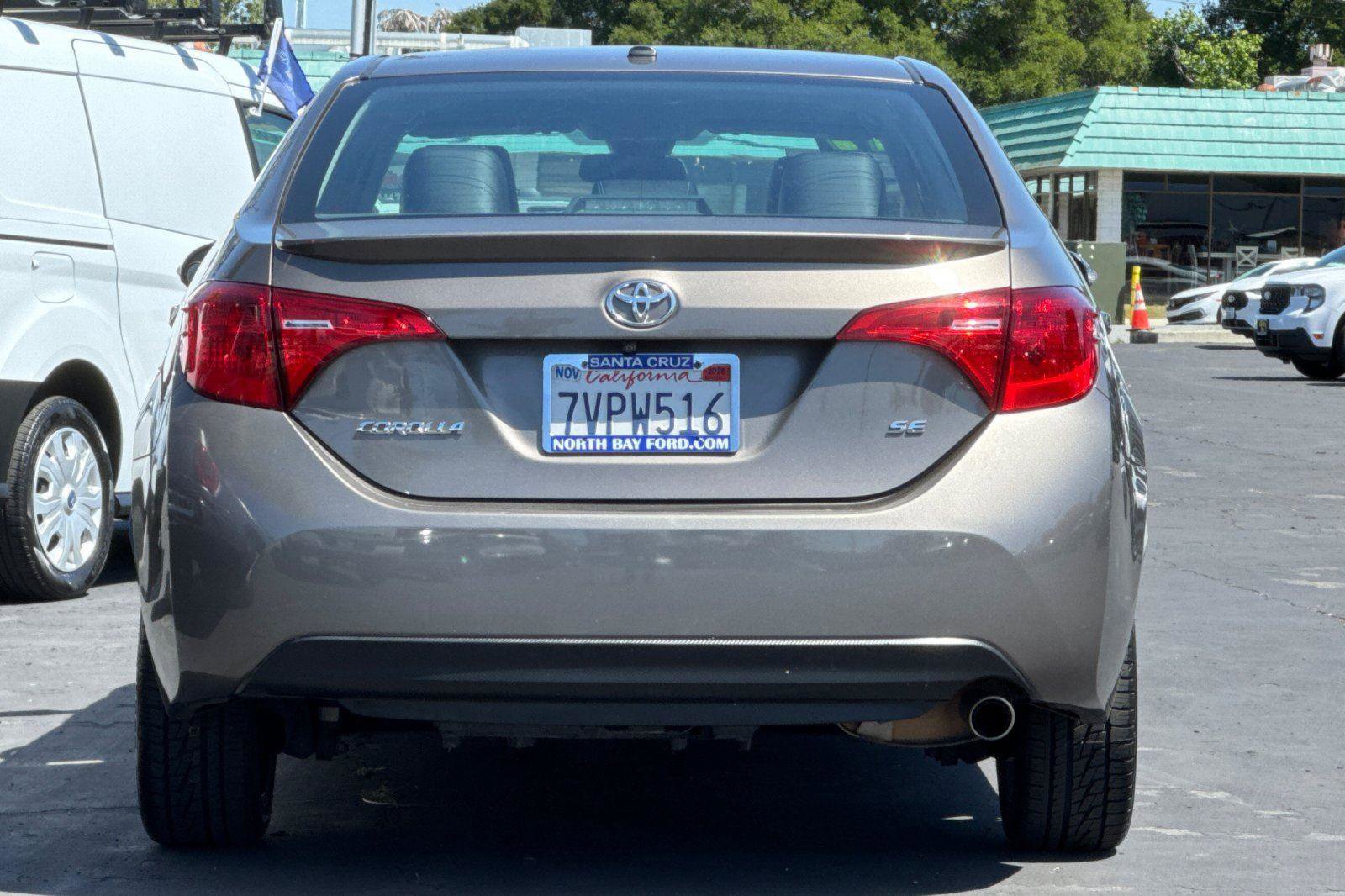 Used 2017 Toyota Corolla SE image 26