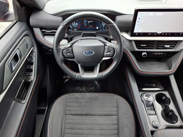 Certified 2025 Ford Explorer ST-Line AWD/4WD image 12