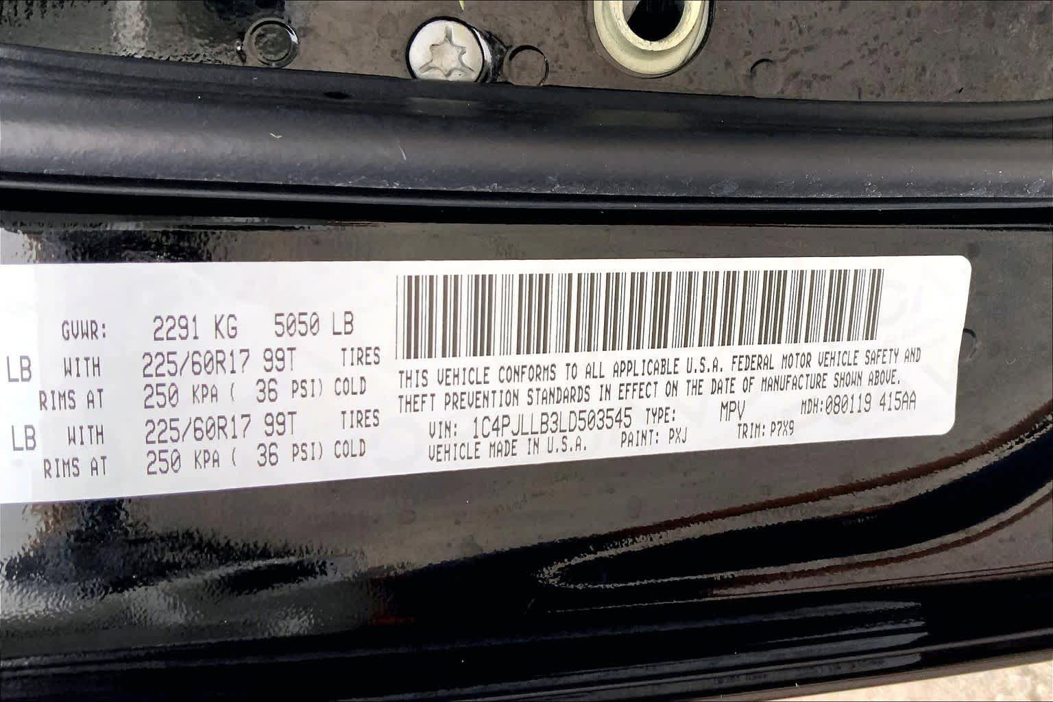 Used 2020 Jeep Cherokee Latitude Plus FWD image 32