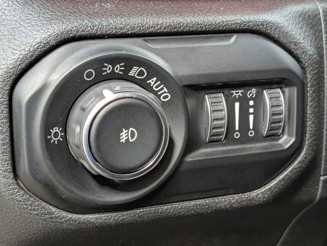 Used 2019 Jeep Wrangler Unlimited Rubicon w/ Safety Group AWD/4WD image 8