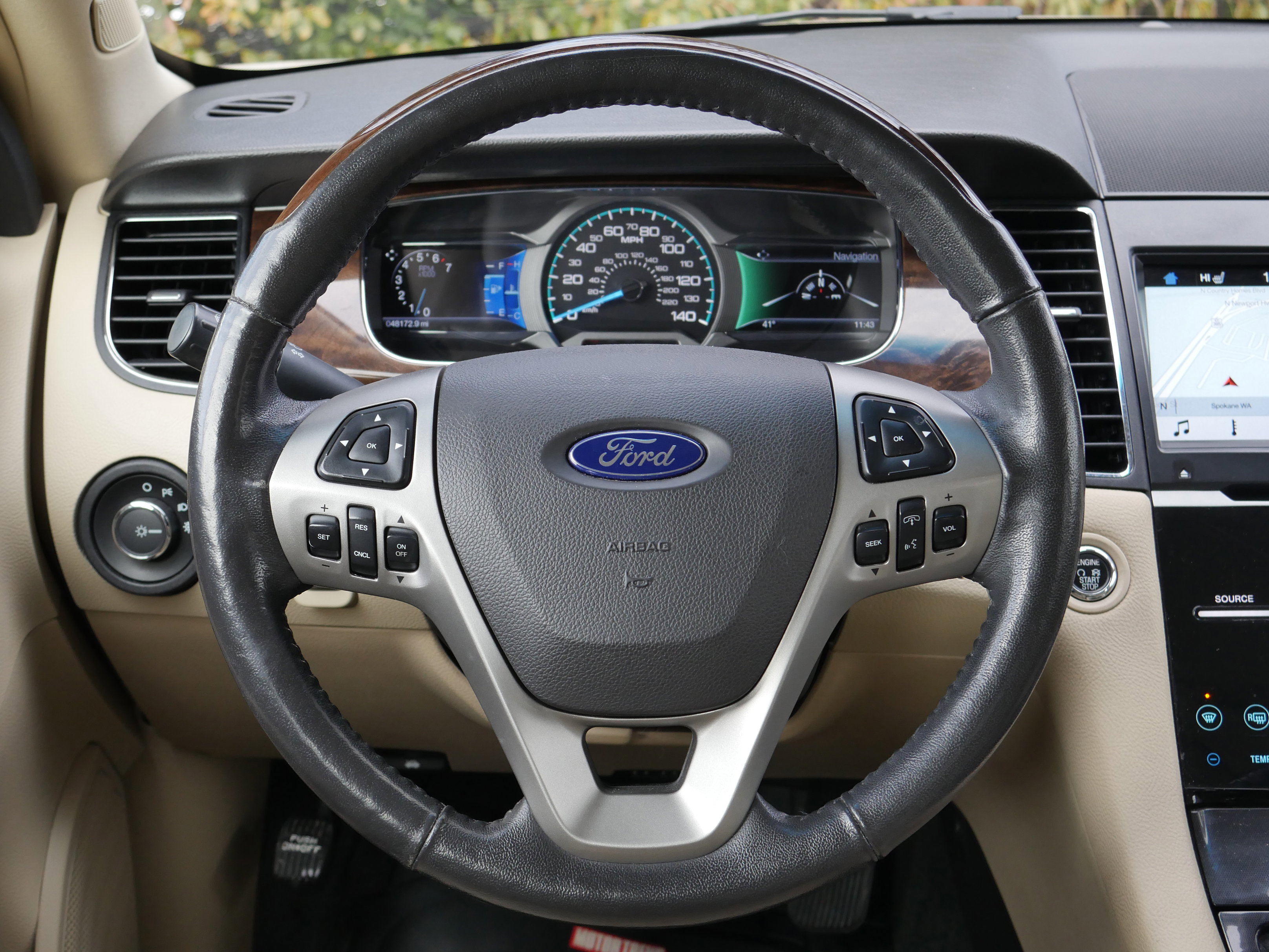 Certified 2017 Ford Taurus Limited image 14