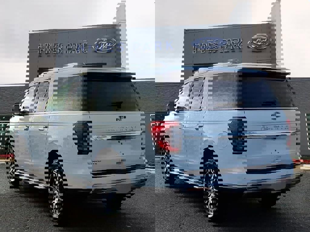 Certified 2023 Ford Expedition Max Limited image 3
