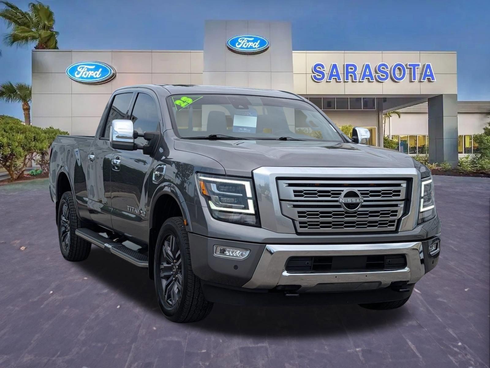 Used 2023 Nissan Titan Platinum Reserve w/ Moonroof Package image 6