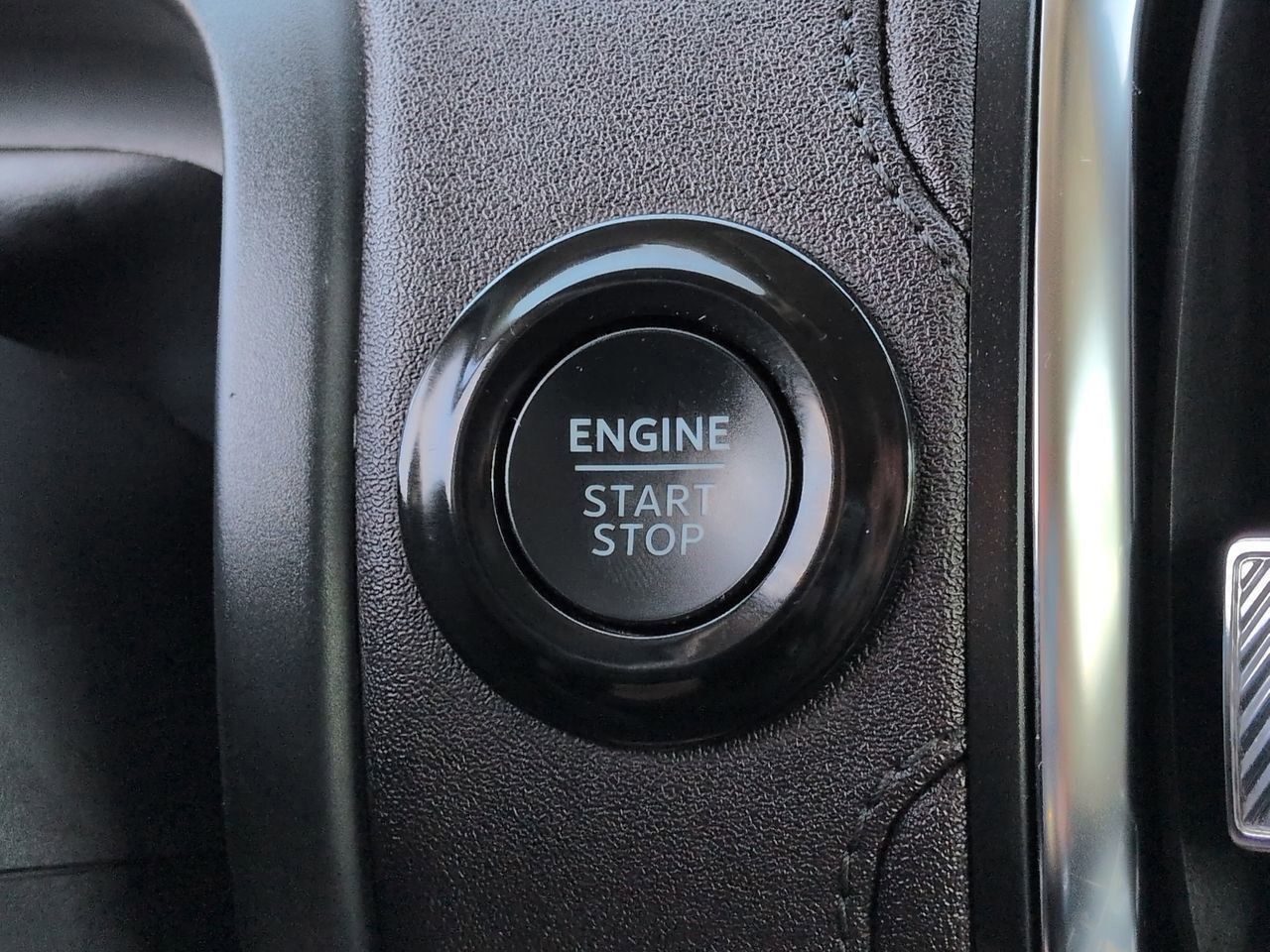 Certified 2025 Ford Expedition Platinum w/ Platinum Ultimate Package image 29