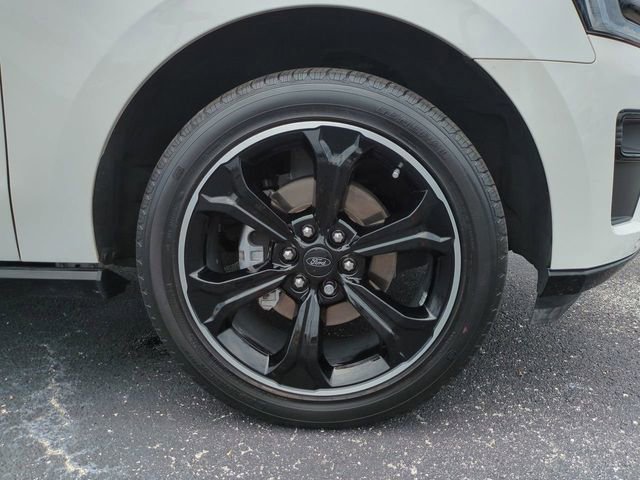 Certified 2023 Ford Expedition Limited RWD image 11