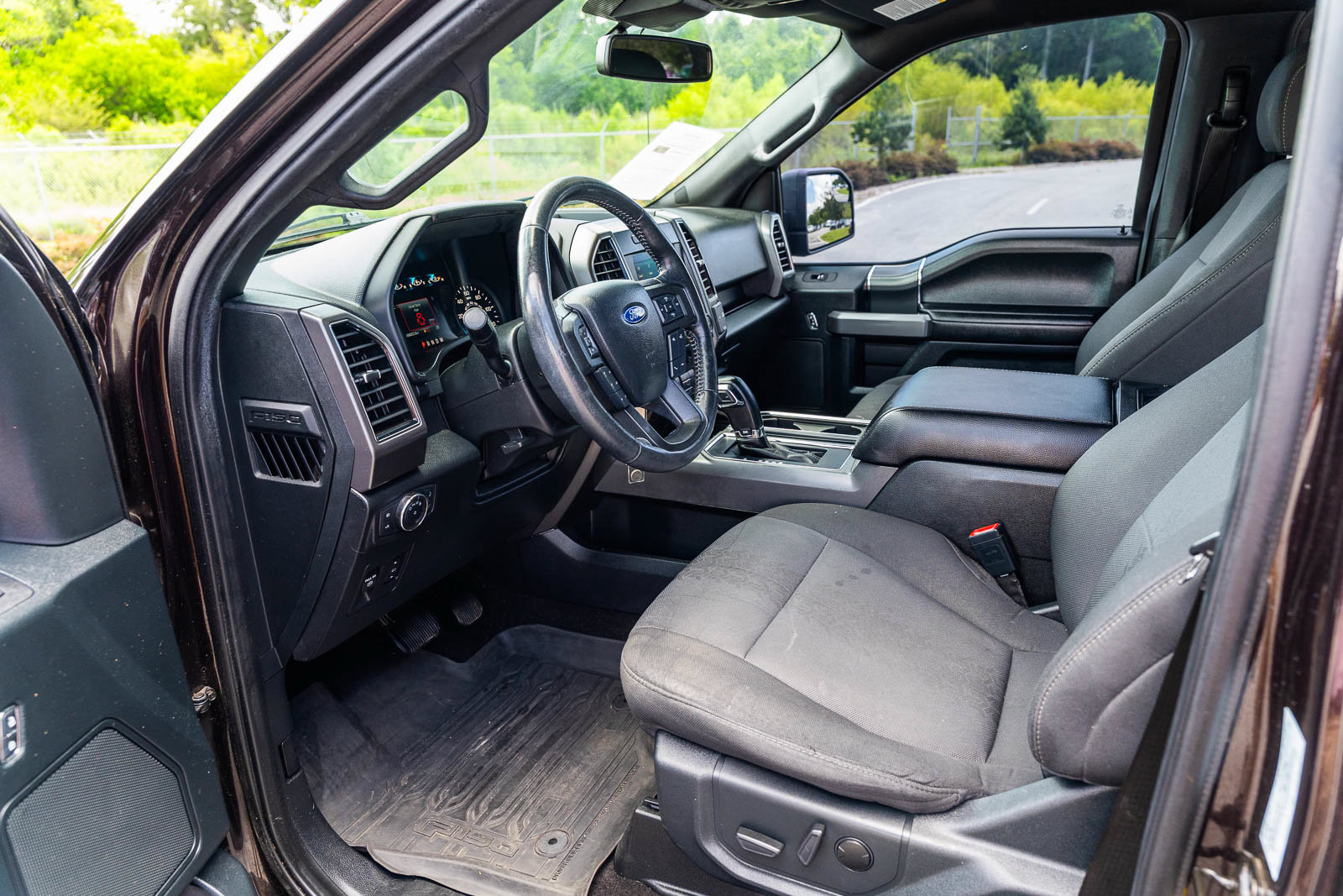 Certified 2020 Ford F150 XLT w/ Equipment Group 302A Luxury AWD/4WD image 17