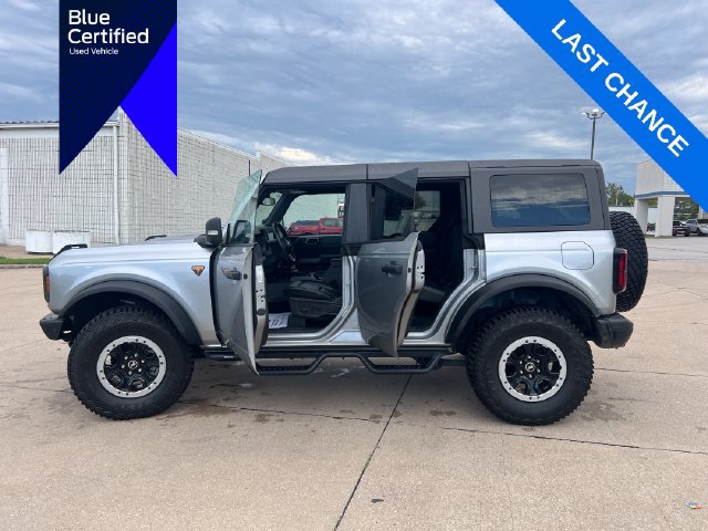 Certified 2023 Ford Bronco Badlands w/ Sasquatch Package AWD/4WD image 4