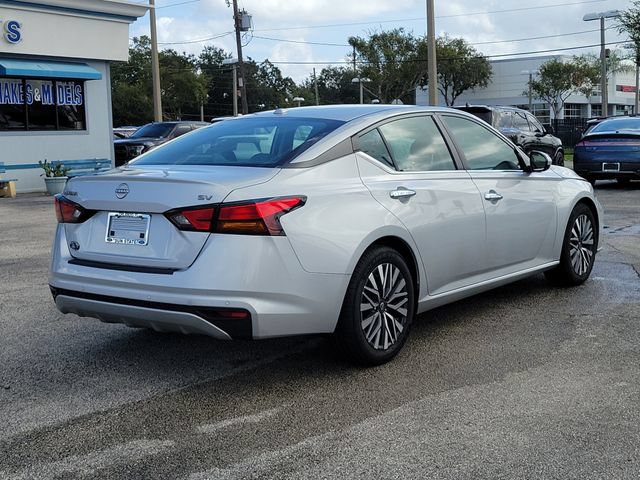 Used 2023 Nissan Altima 2.5 SV FWD image 6