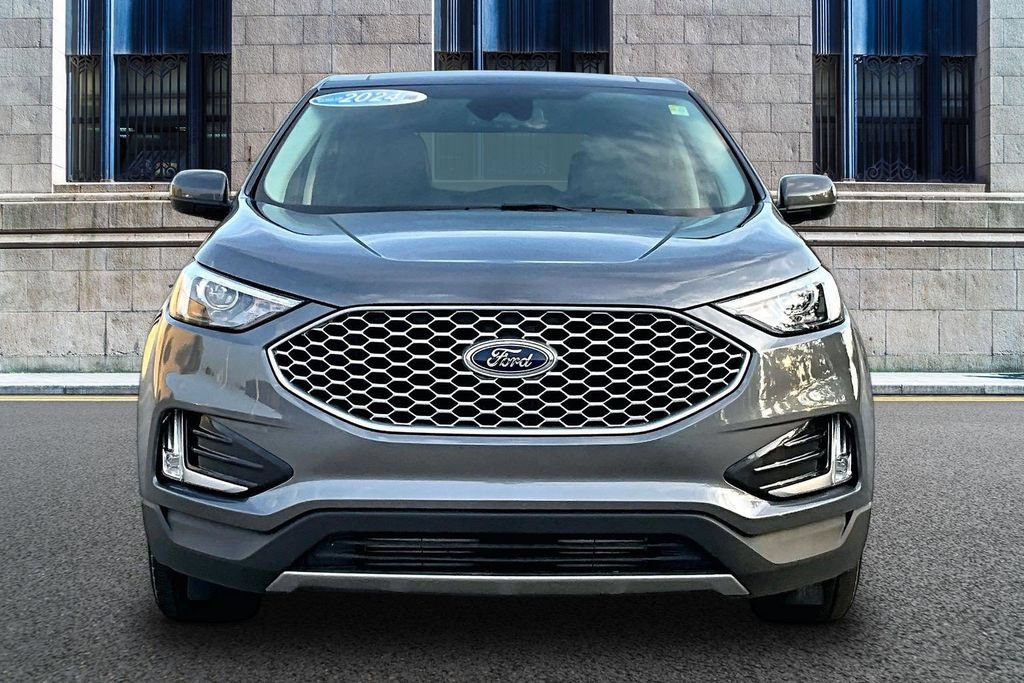 Certified 2024 Ford Edge SEL w/ Convenience Package AWD/4WD image 3