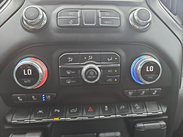 Used 2022 GMC Sierra 1500 AT4 w/ AT4 Premium Package AWD/4WD image 22