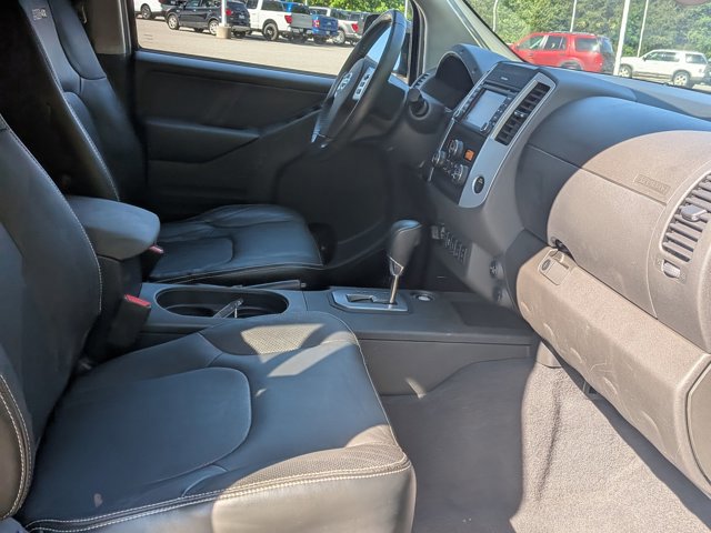 Used 2020 Nissan Frontier PRO-4X w/ Pro-4x Utility Package AWD/4WD image 39