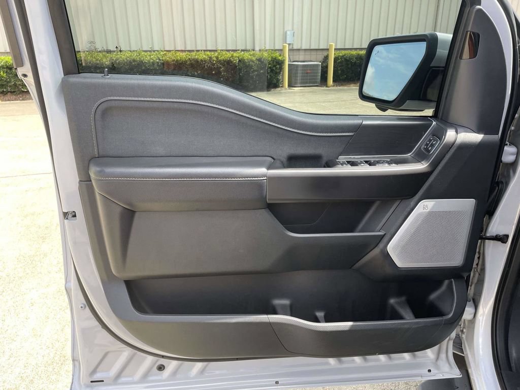 Certified 2025 Ford F150 Lariat w/ Equipment Group 502A High AWD/4WD image 15