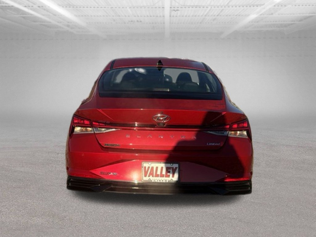 Used 2023 Hyundai Elantra Limited FWD image 12