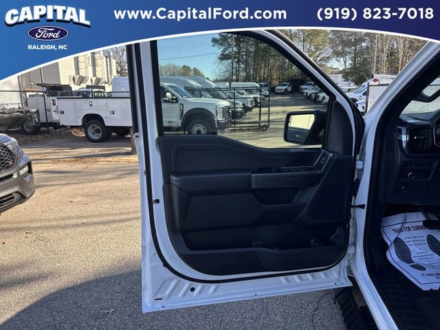 Certified 2022 Ford F150 XLT w/ Equipment Group 302A High image 19