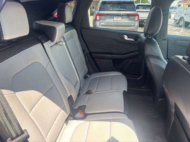 Certified 2023 Ford Escape Platinum AWD/4WD image 18