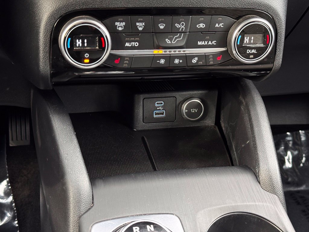 Certified 2021 Ford Escape SE w/ Cold Weather Package AWD/4WD image 19
