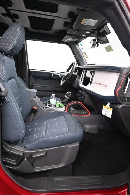 Certified 2025 Ford Bronco Heritage Edition AWD/4WD image 14
