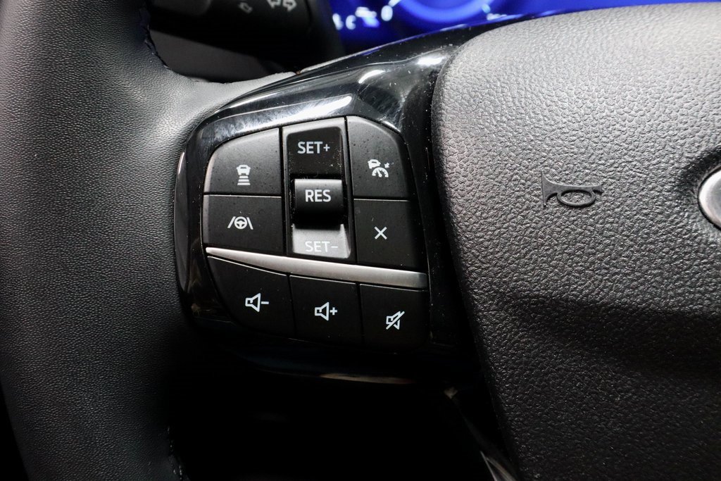 Certified 2022 Ford Escape Titanium w/ Class II Trailer Tow Package image 31