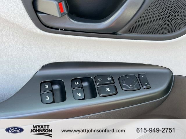 Used 2023 Hyundai Kona SEL AWD/4WD image 26