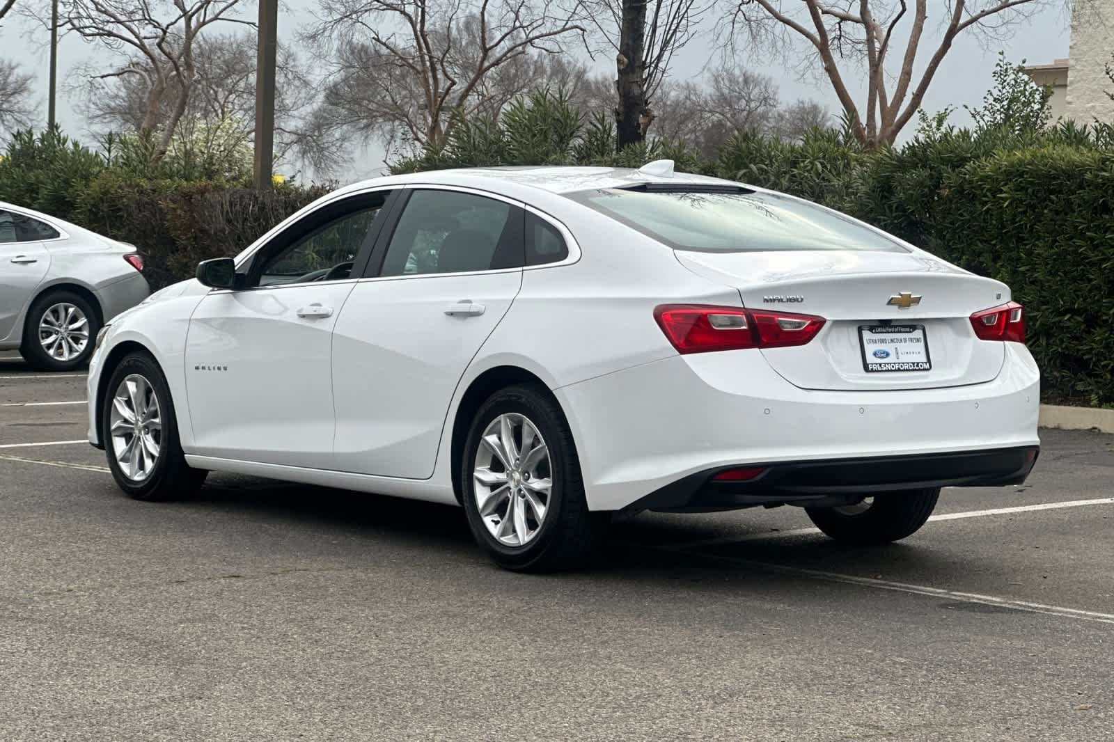 Used 2024 Chevrolet Malibu LT image 3
