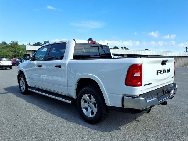 Used 2025 RAM 1500 Big Horn AWD/4WD image 2
