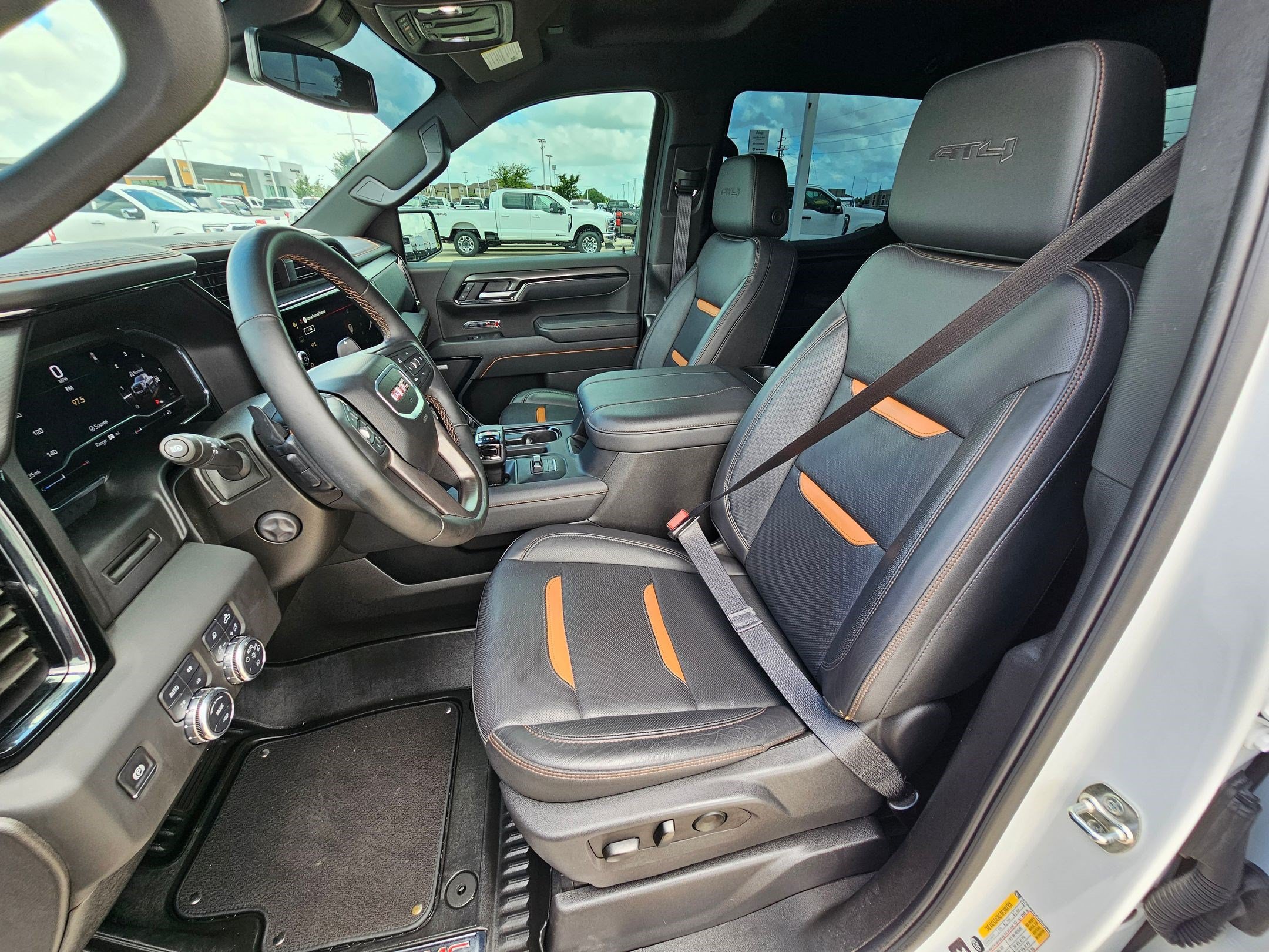 Used 2025 GMC Sierra 1500 AT4 AWD/4WD image 17