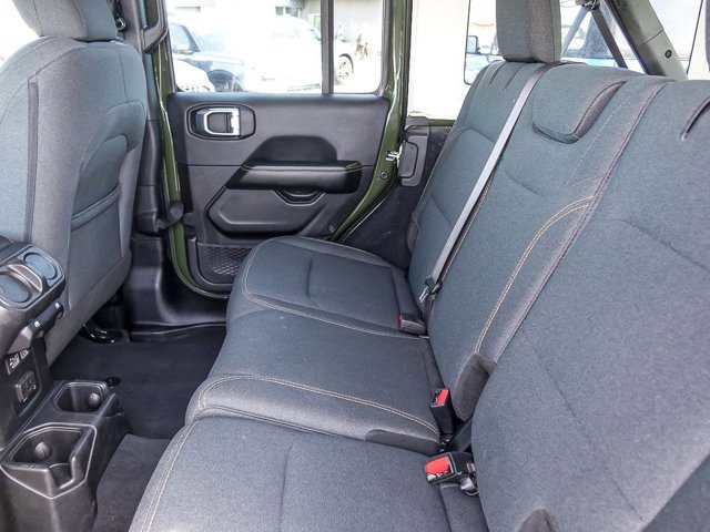 Used 2024 Jeep Wrangler Unlimited Sahara AWD/4WD image 13