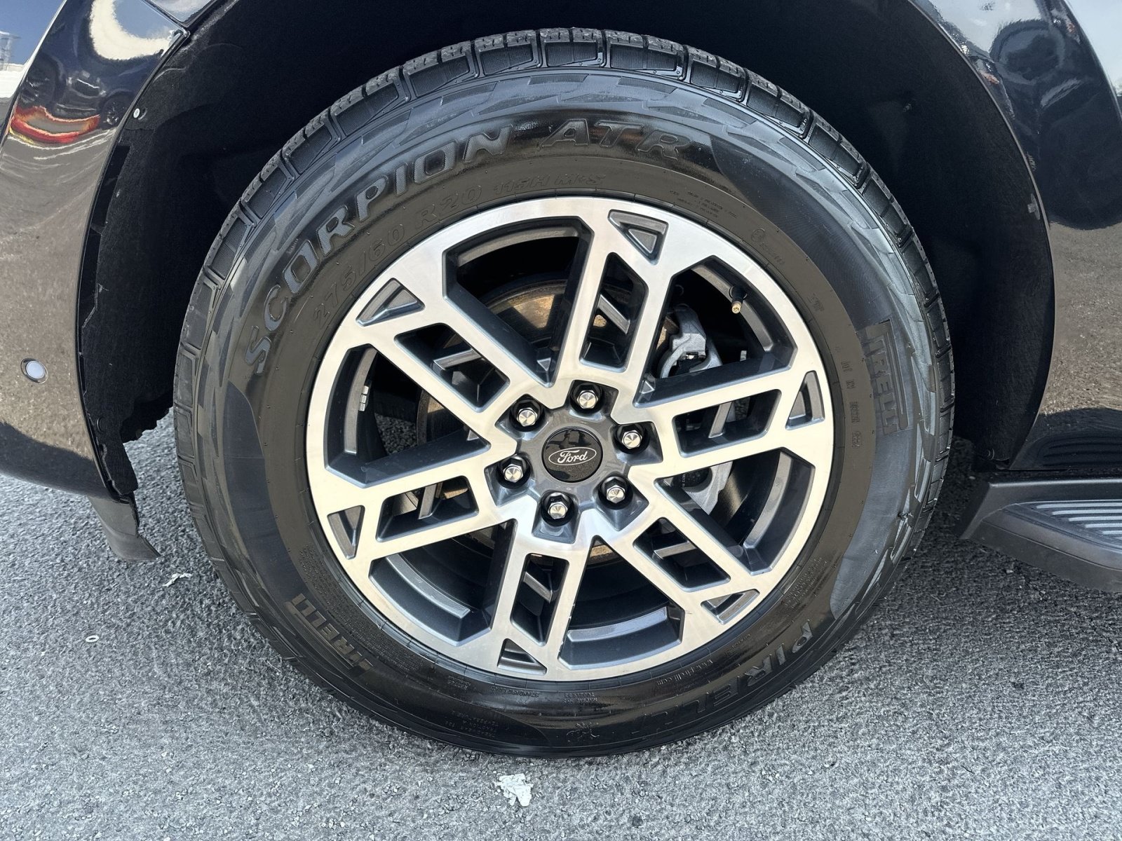 Certified 2025 Ford Expedition Active AWD/4WD image 20
